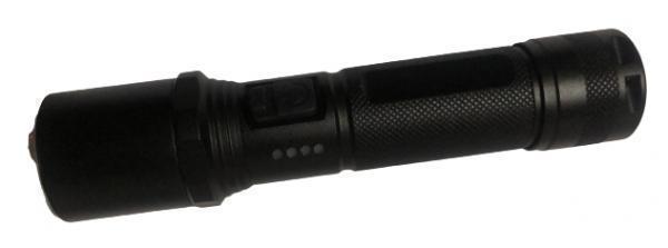 LED戦術的な懐中電灯